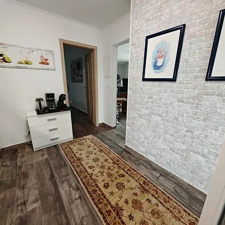 Leo Apartmán